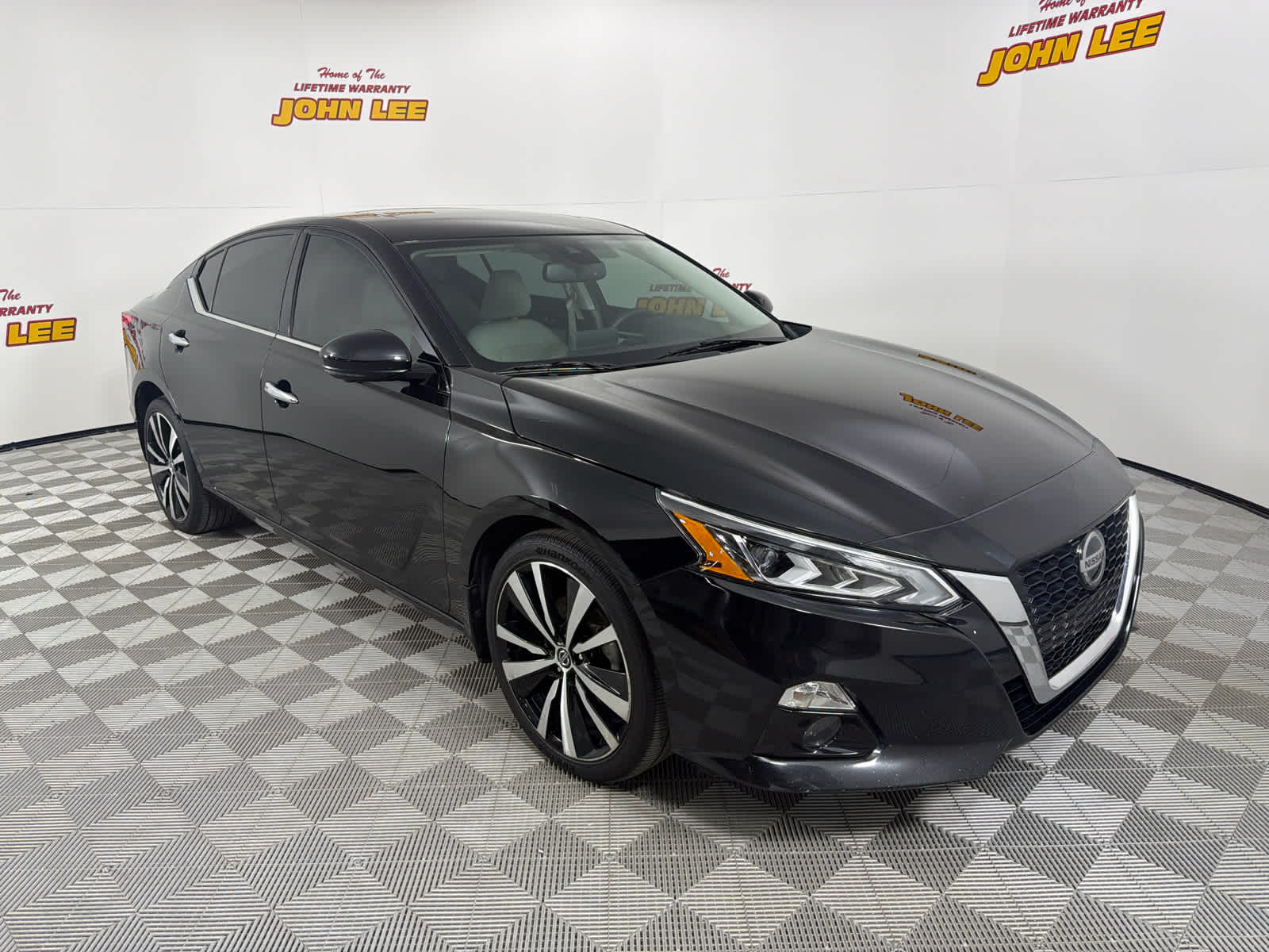 2021 Nissan Altima 2.5 Platinum