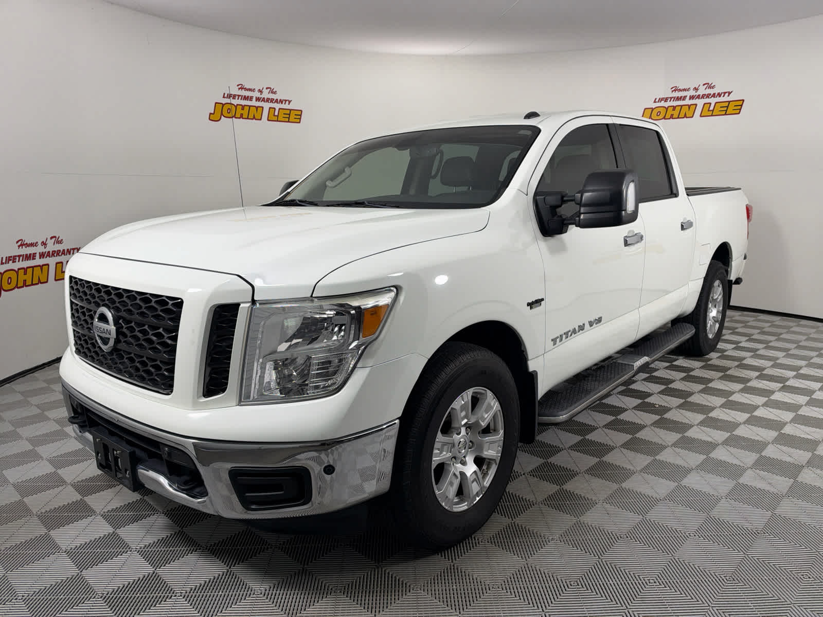 2019 Nissan Titan SV