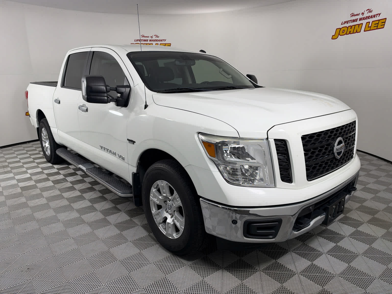 2019 Nissan Titan SV