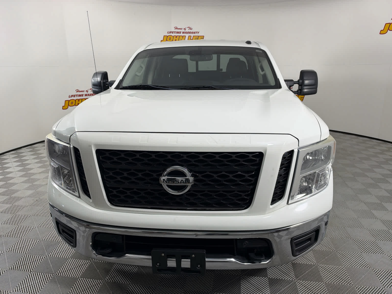 2019 Nissan Titan SV