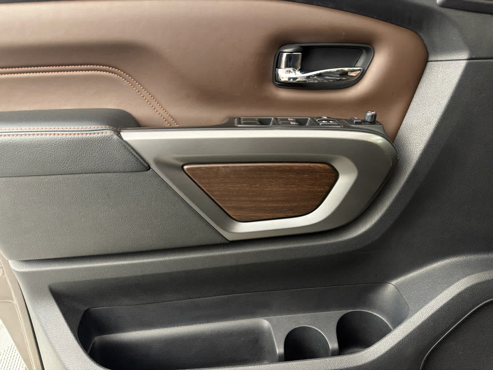 2019 Nissan Titan Platinum Reserve