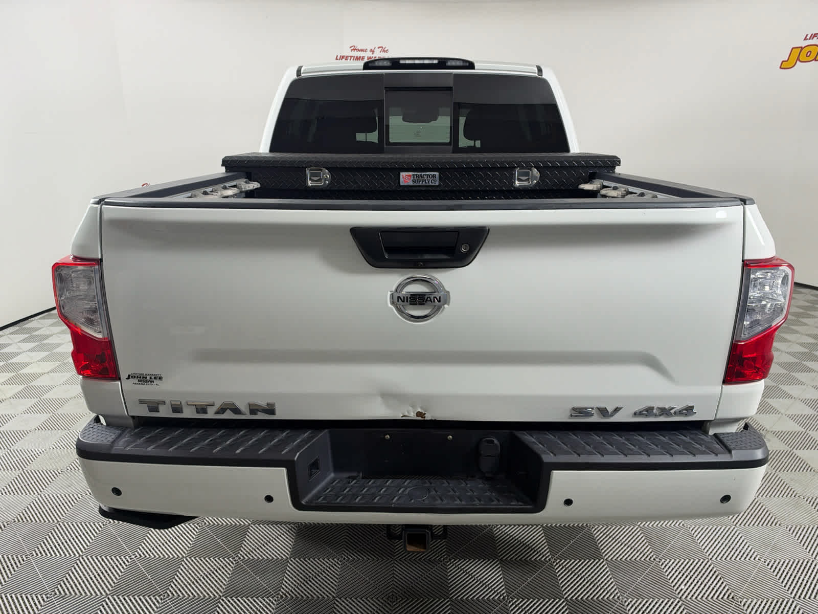 2021 Nissan Titan SV