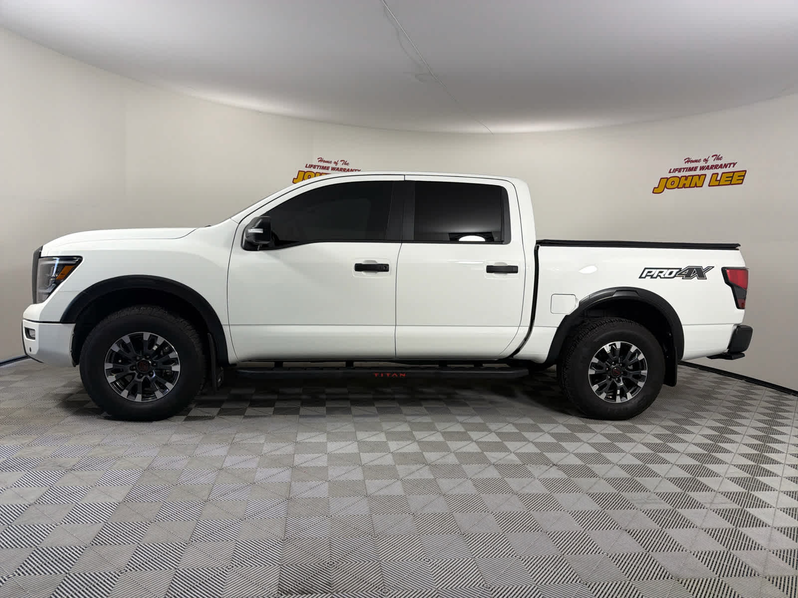 2024 Nissan Titan PRO-4X