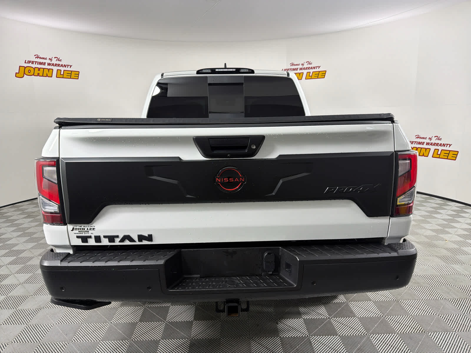 2024 Nissan Titan PRO-4X