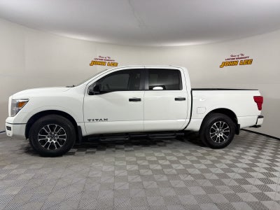 2023 Nissan Titan SV