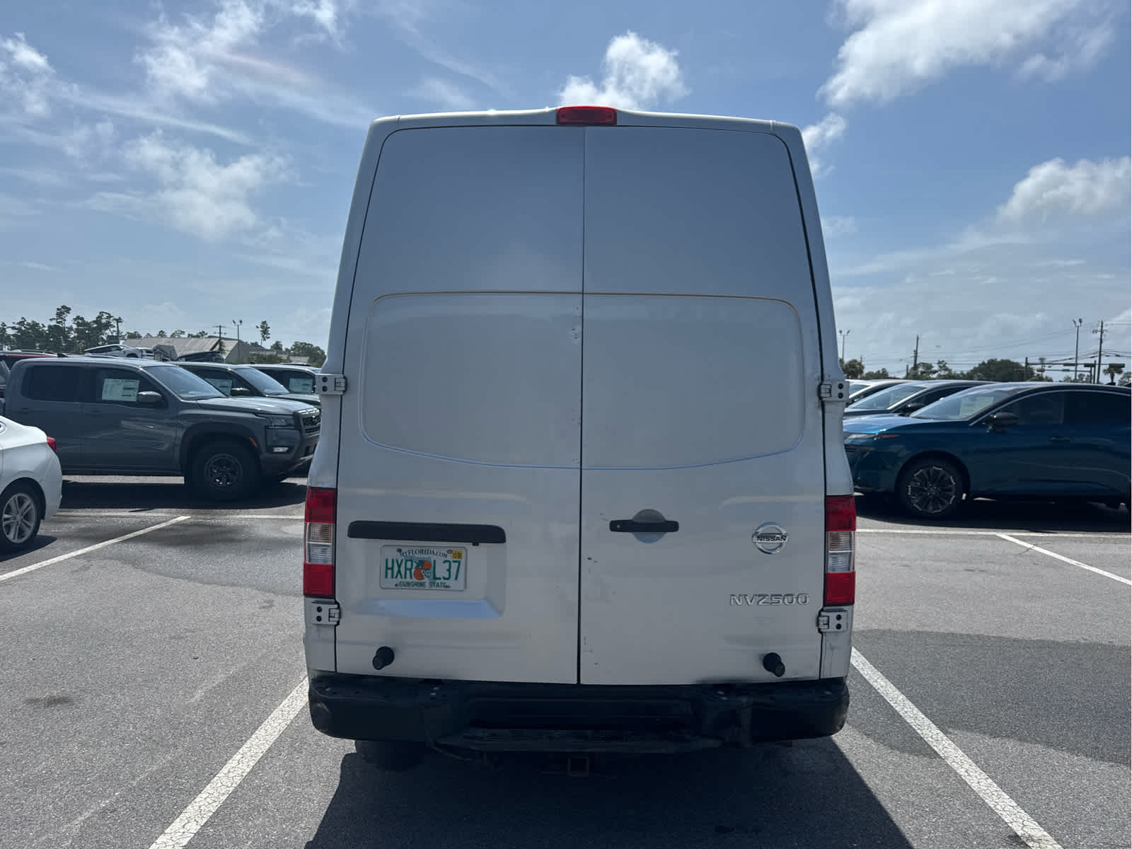 2020 Nissan NV2500HD S