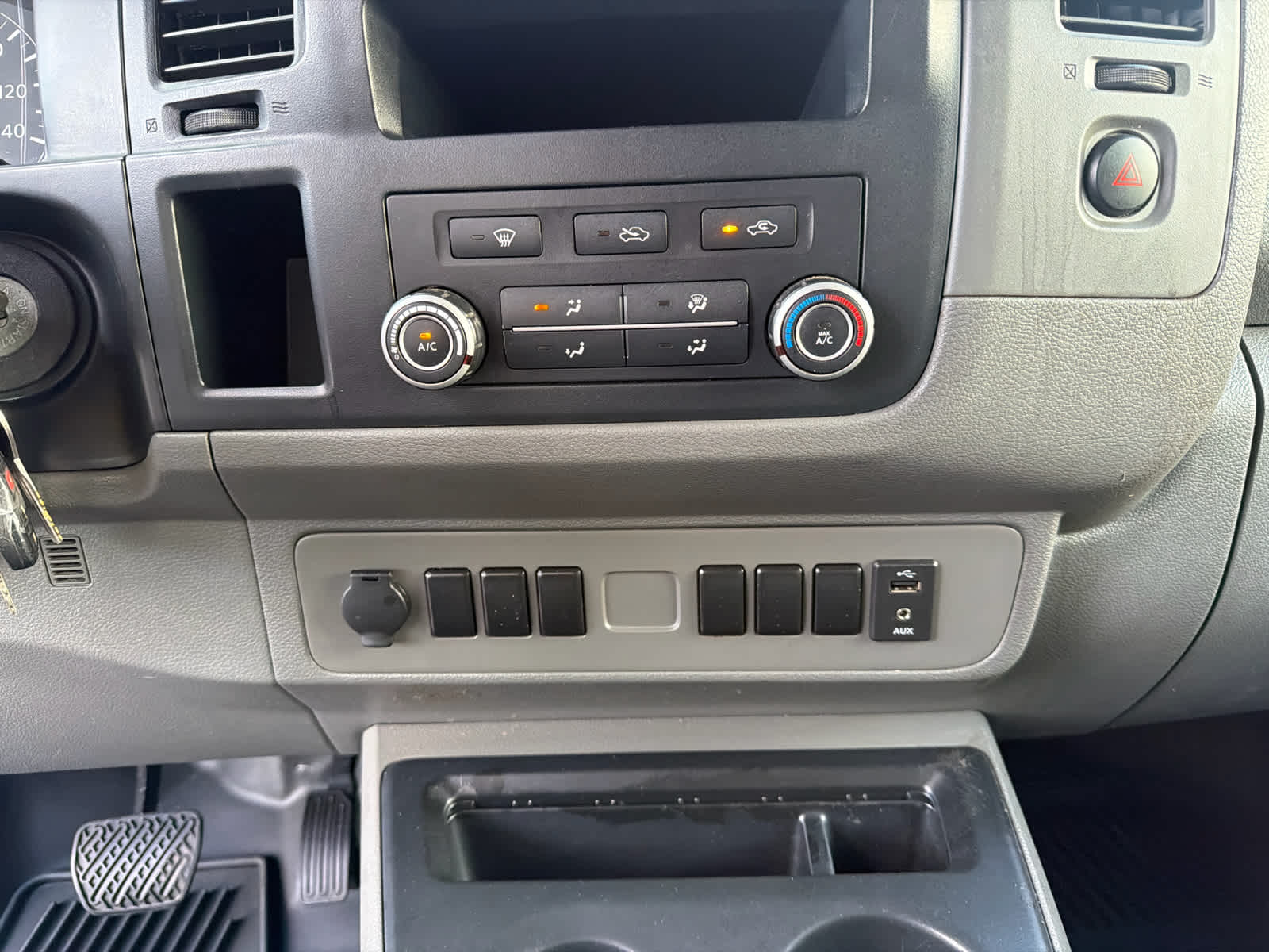 2020 Nissan NV2500HD S