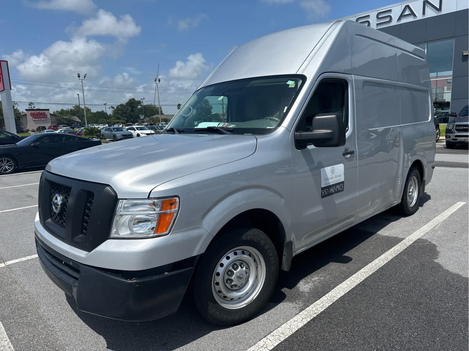 2020 Nissan NV2500HD S