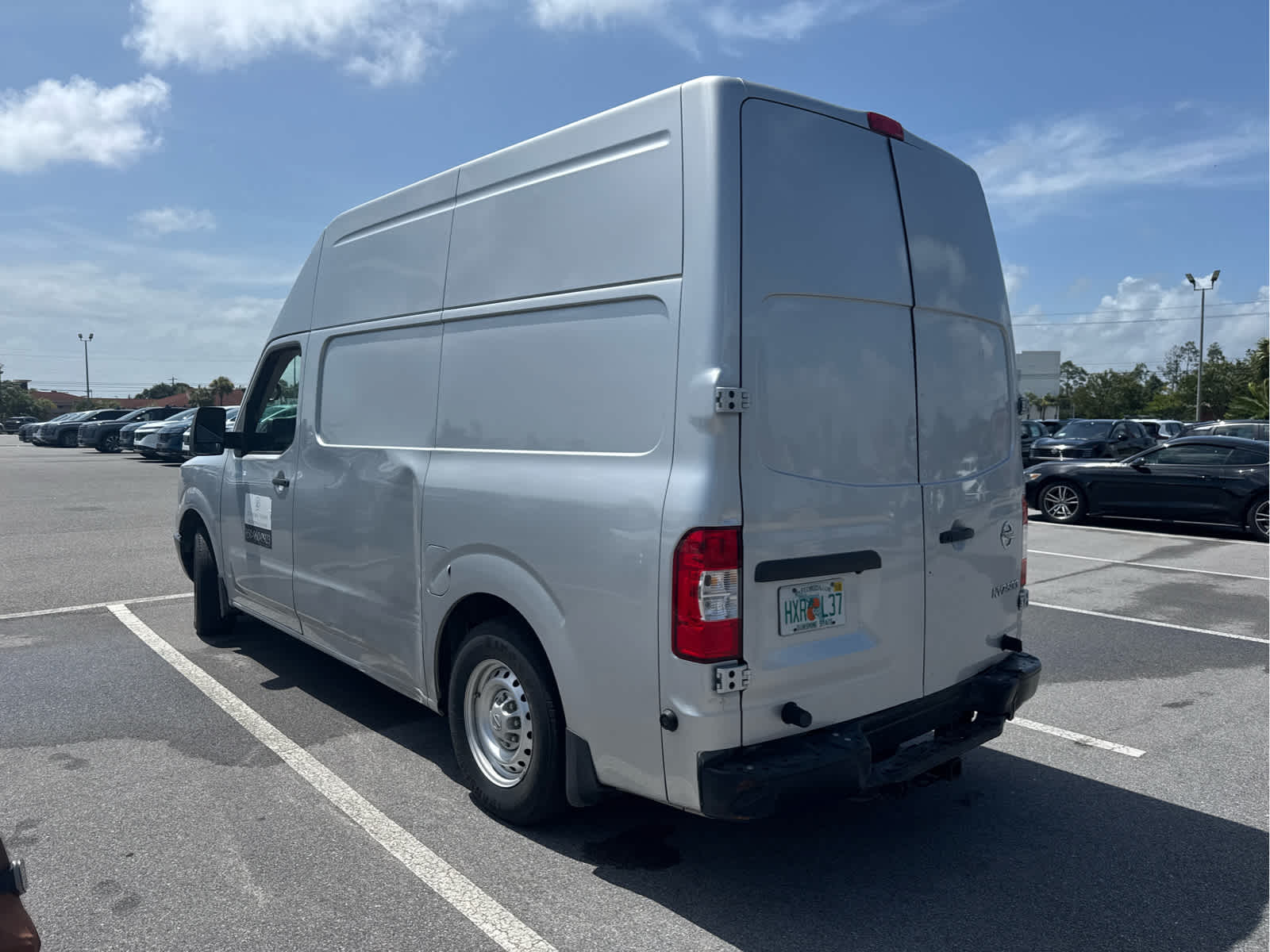 2020 Nissan NV2500HD S