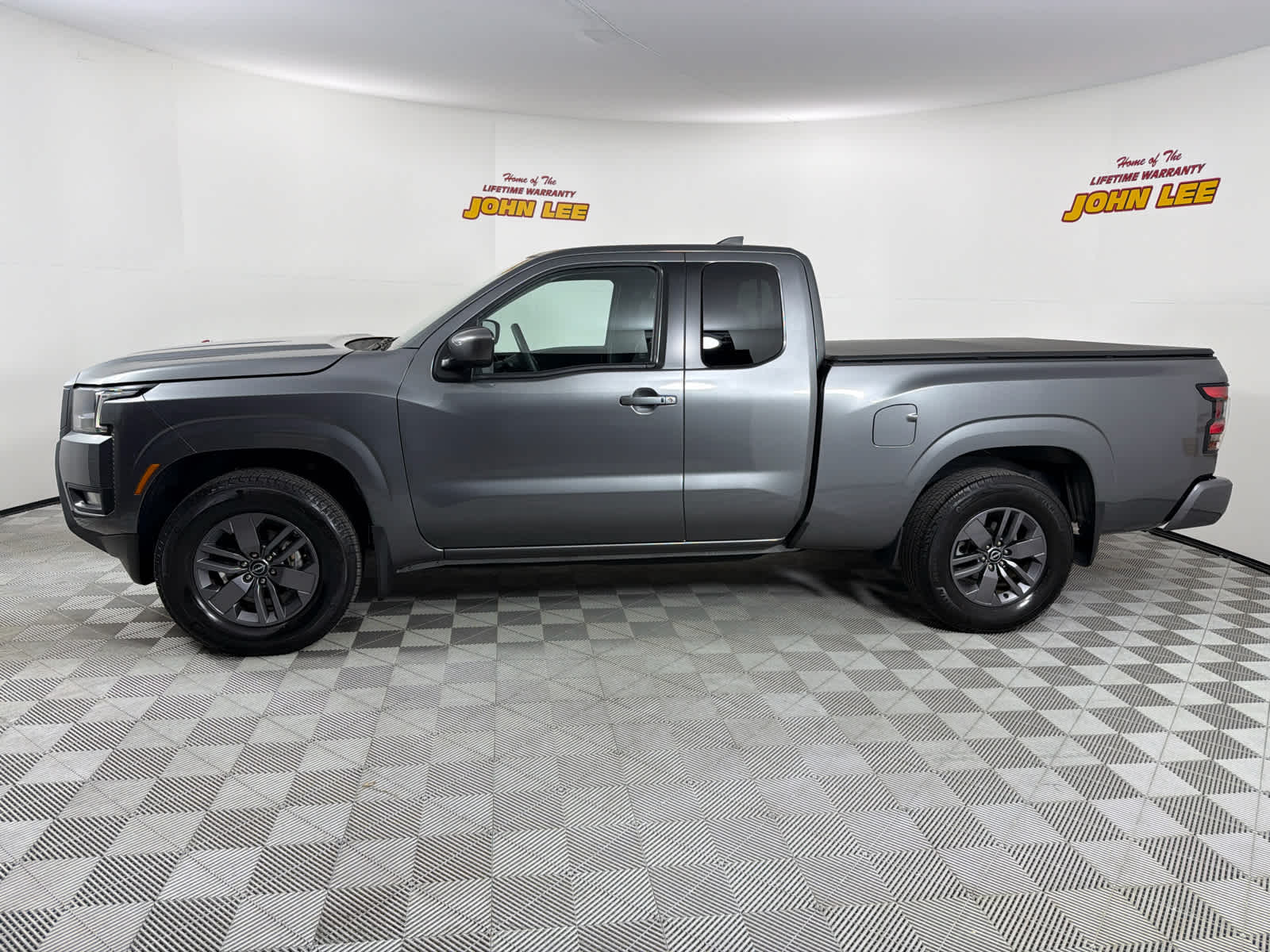 2025 Nissan Frontier King Cab® SV