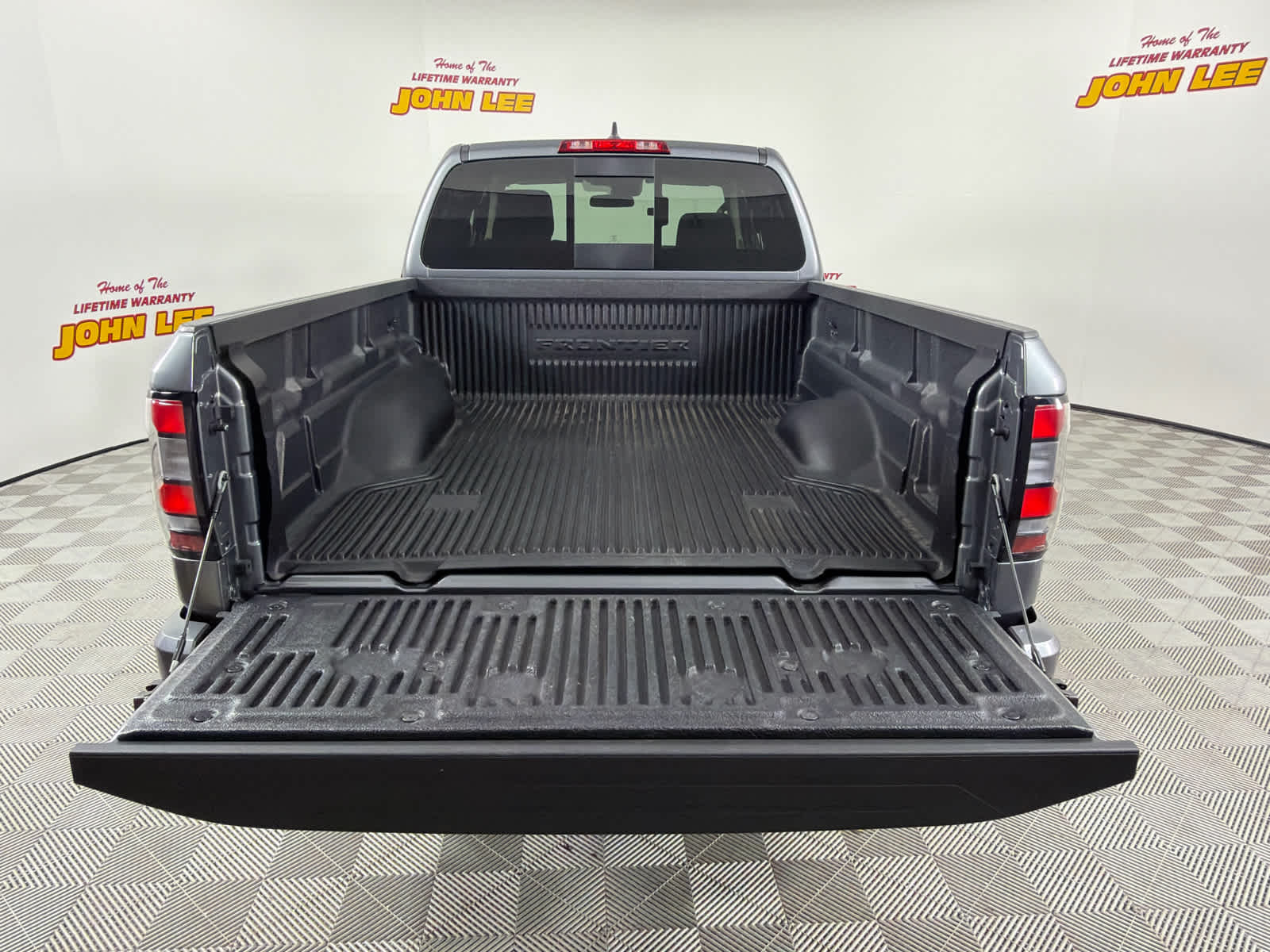2025 Nissan Frontier King Cab® SV