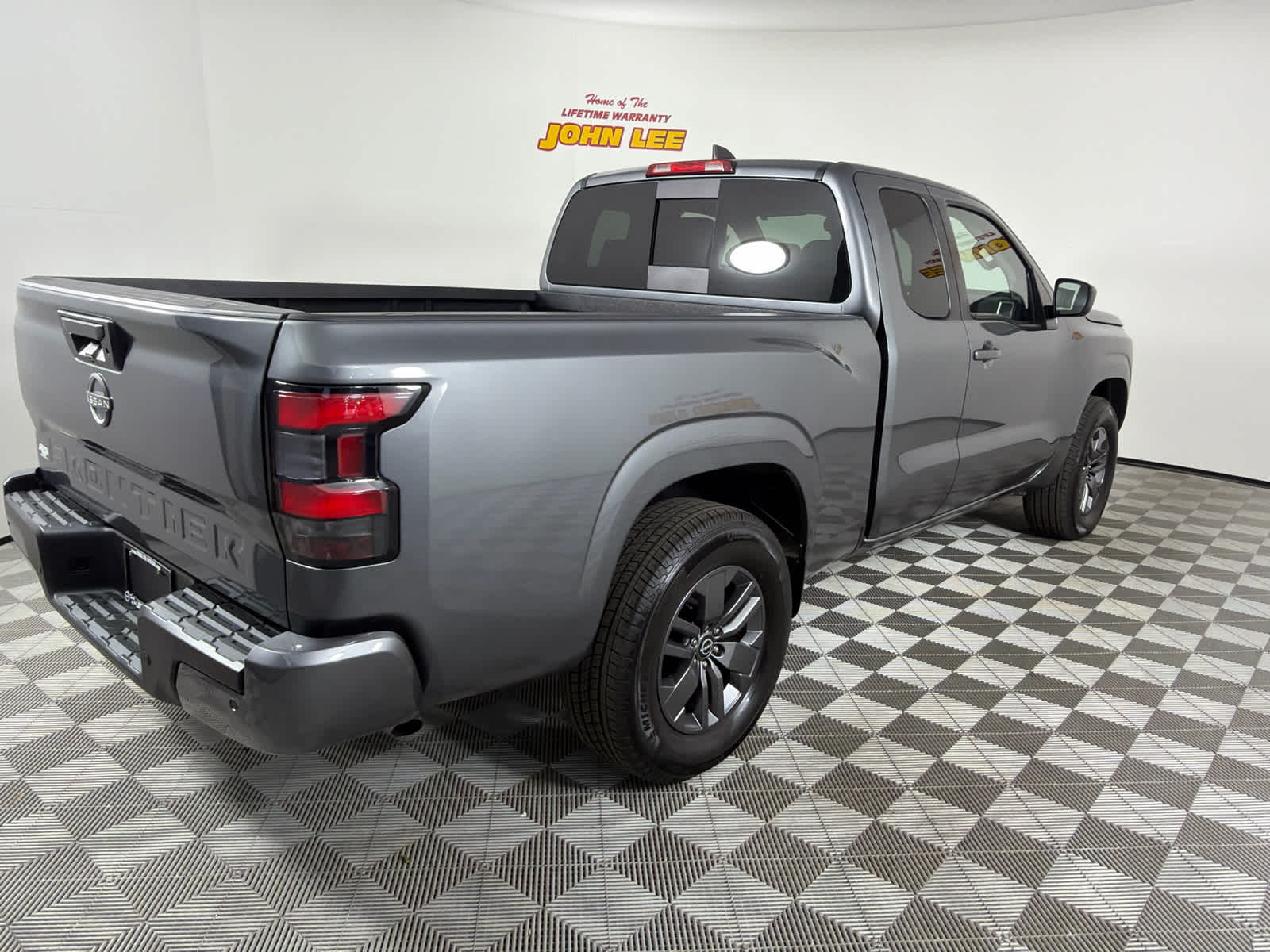 2025 Nissan Frontier King Cab® SV