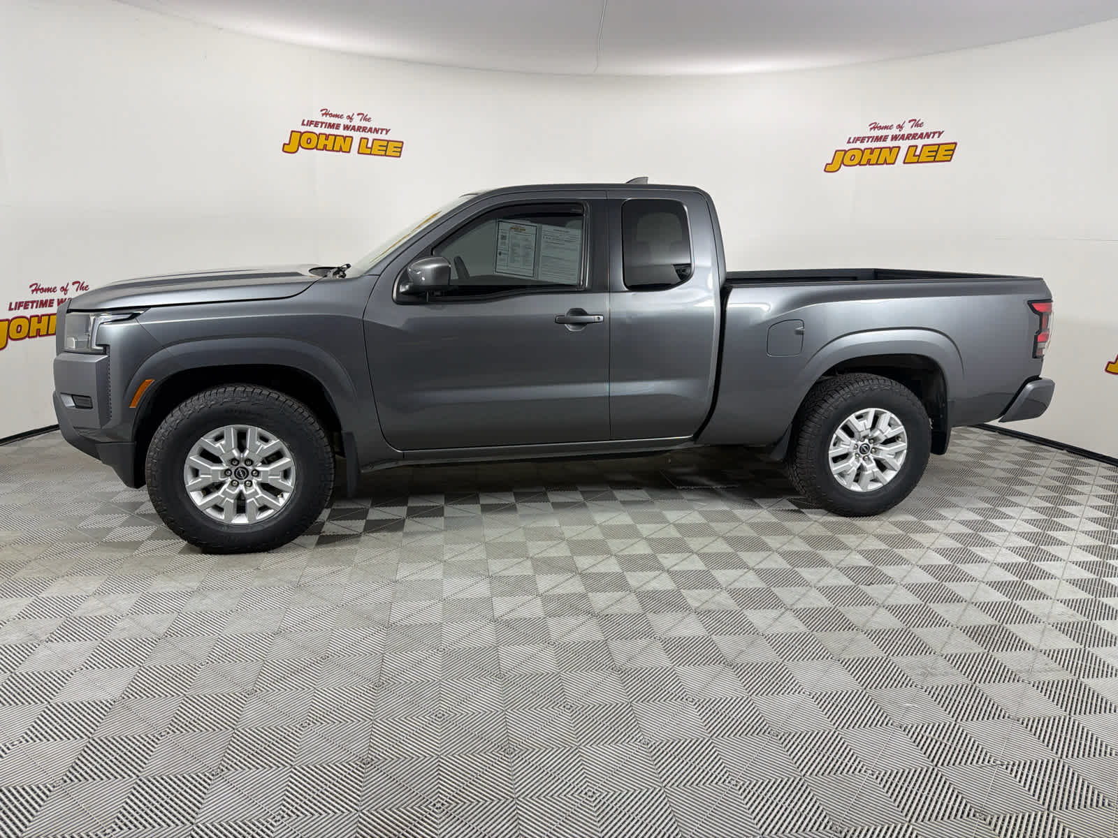 2023 Nissan Frontier King Cab® SV