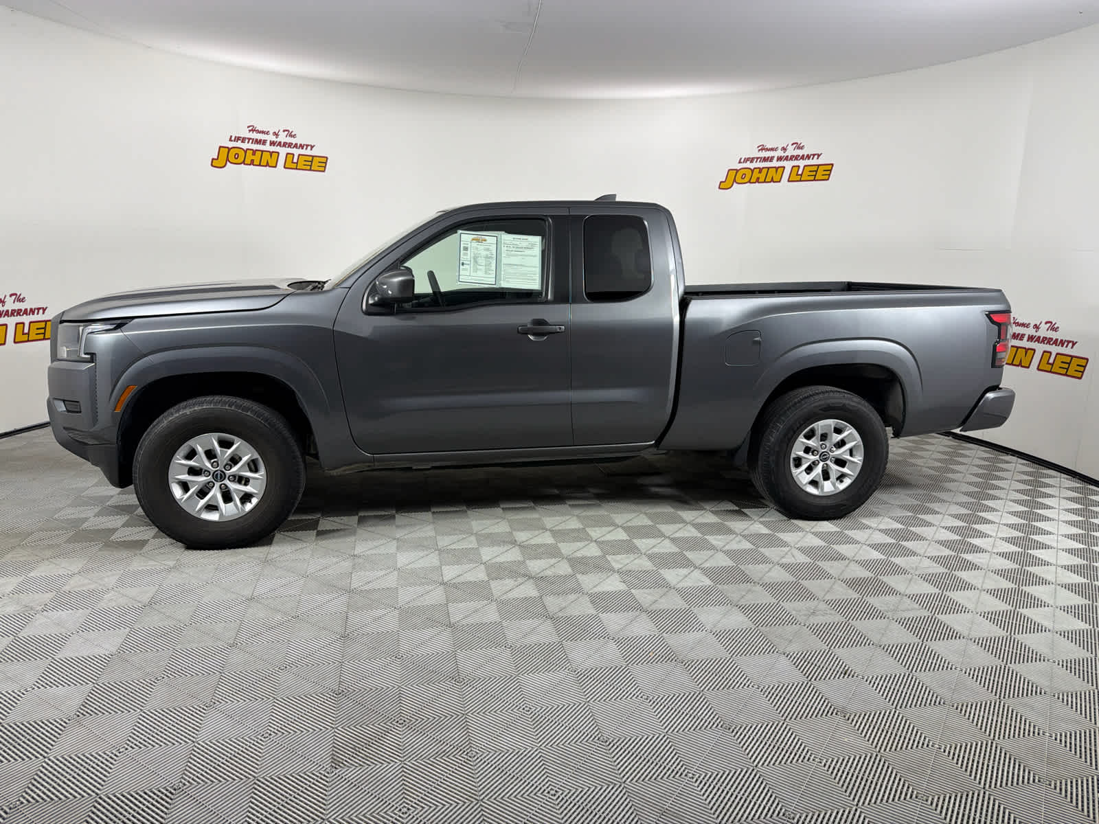 2024 Nissan Frontier King Cab® SV