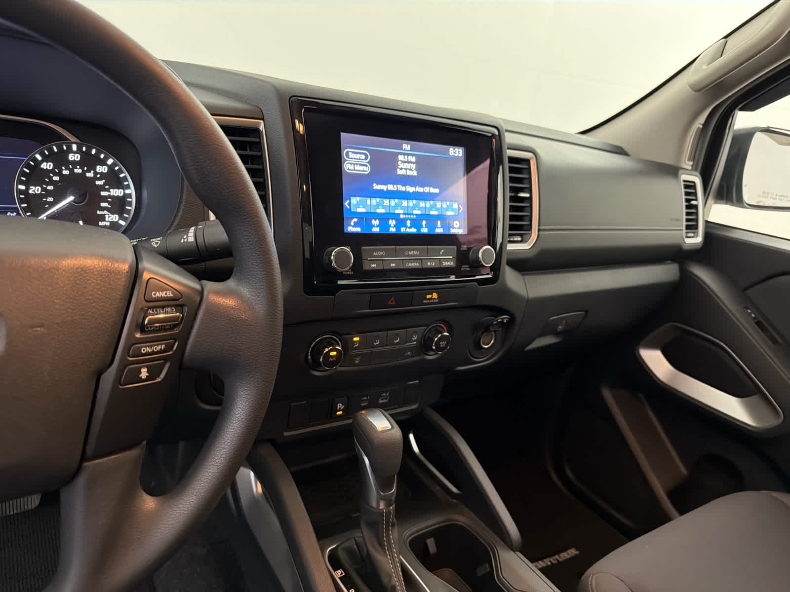 2022 Nissan Frontier King Cab® SV
