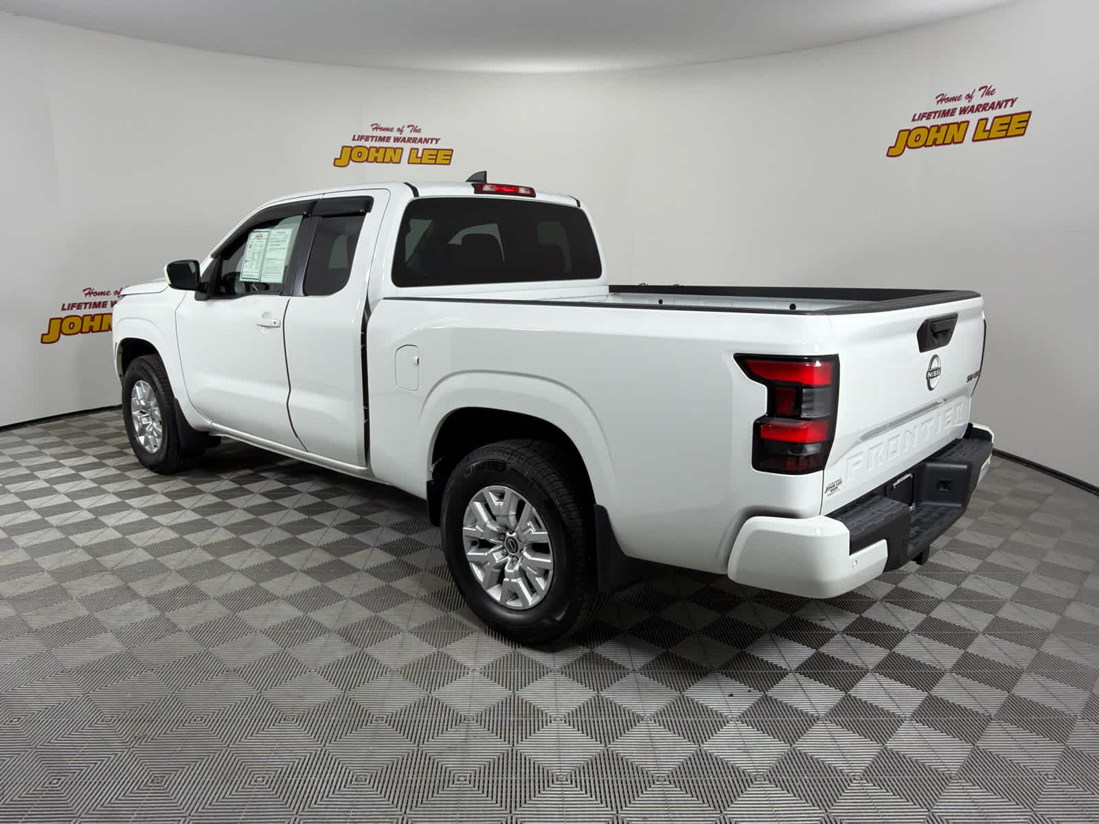 2022 Nissan Frontier King Cab® SV