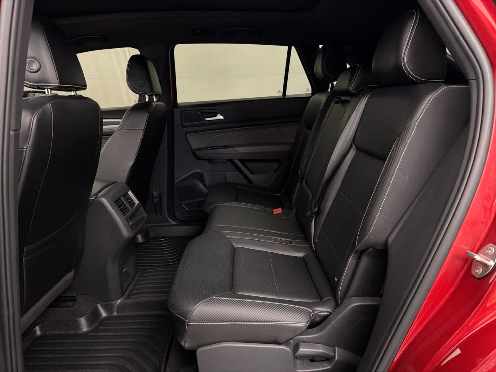 2022 Volkswagen Atlas Cross Sport 3.6L V6 SEL R-Line