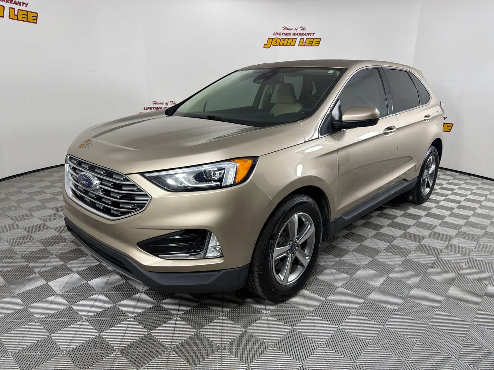 2021 Ford Edge SEL's photo
