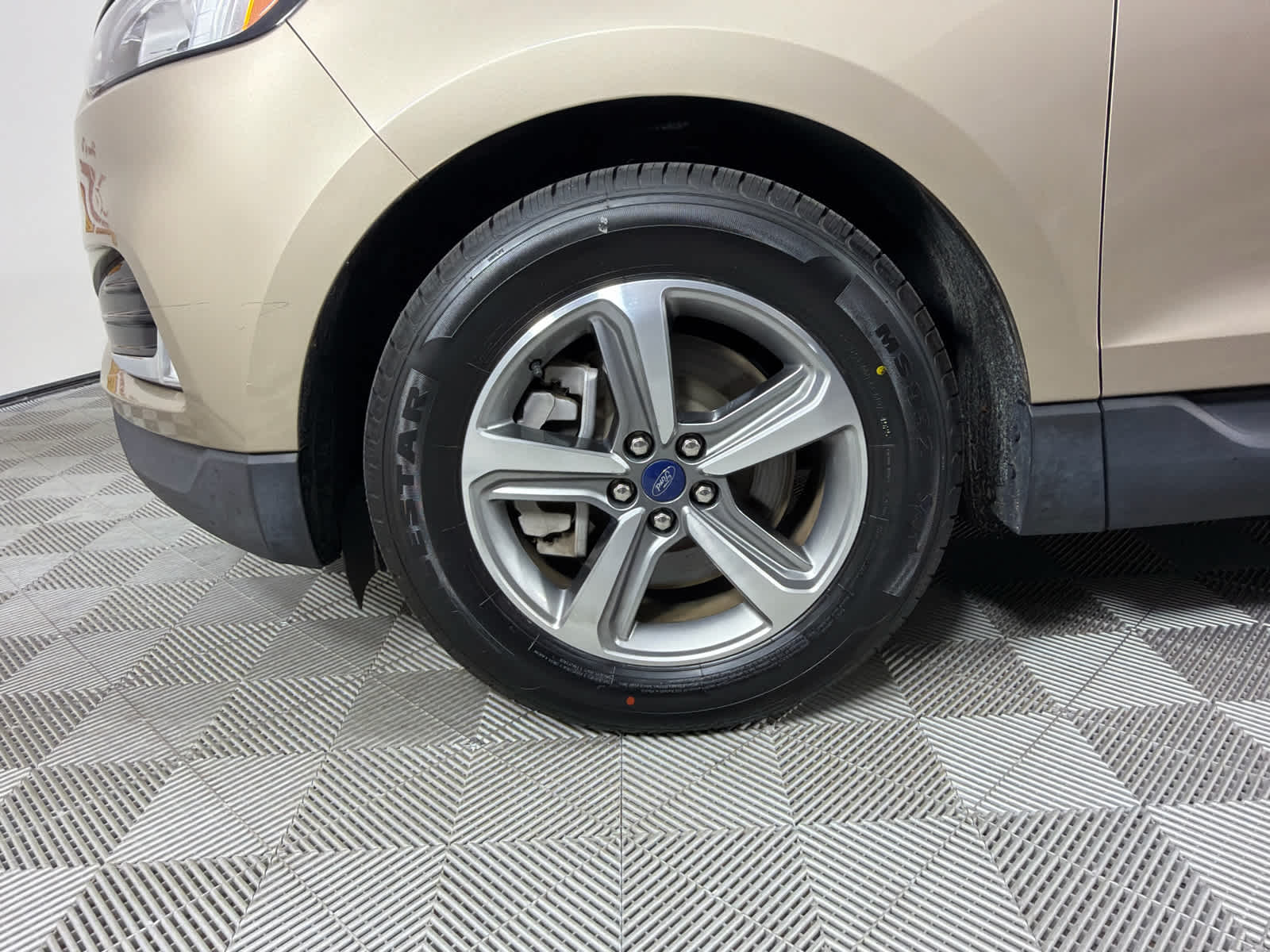 2021 Ford Edge SEL
