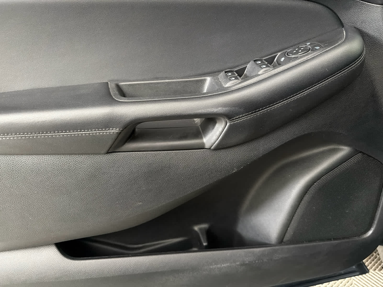 2022 Ford Edge SE