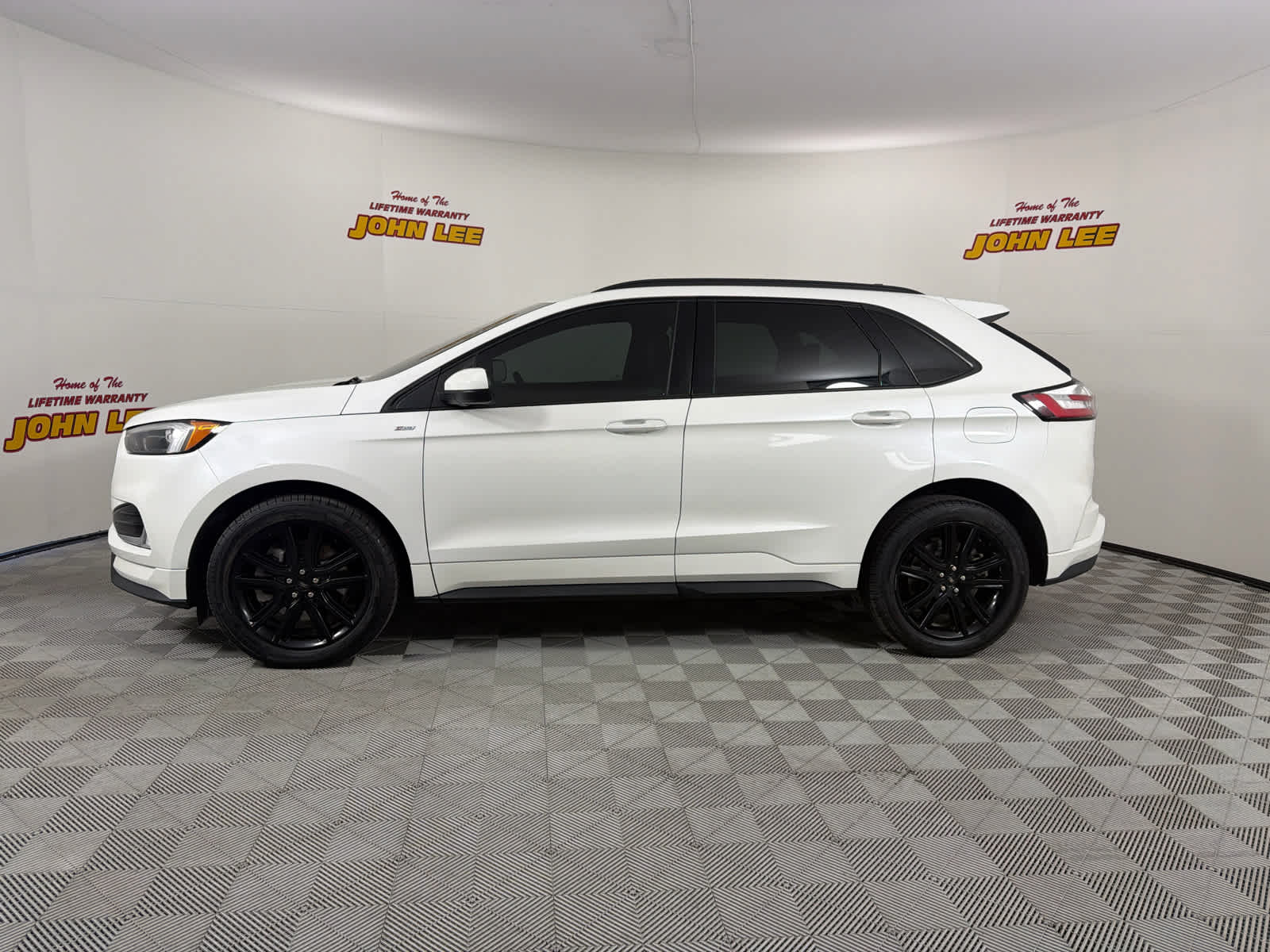 2022 Ford Edge ST-Line