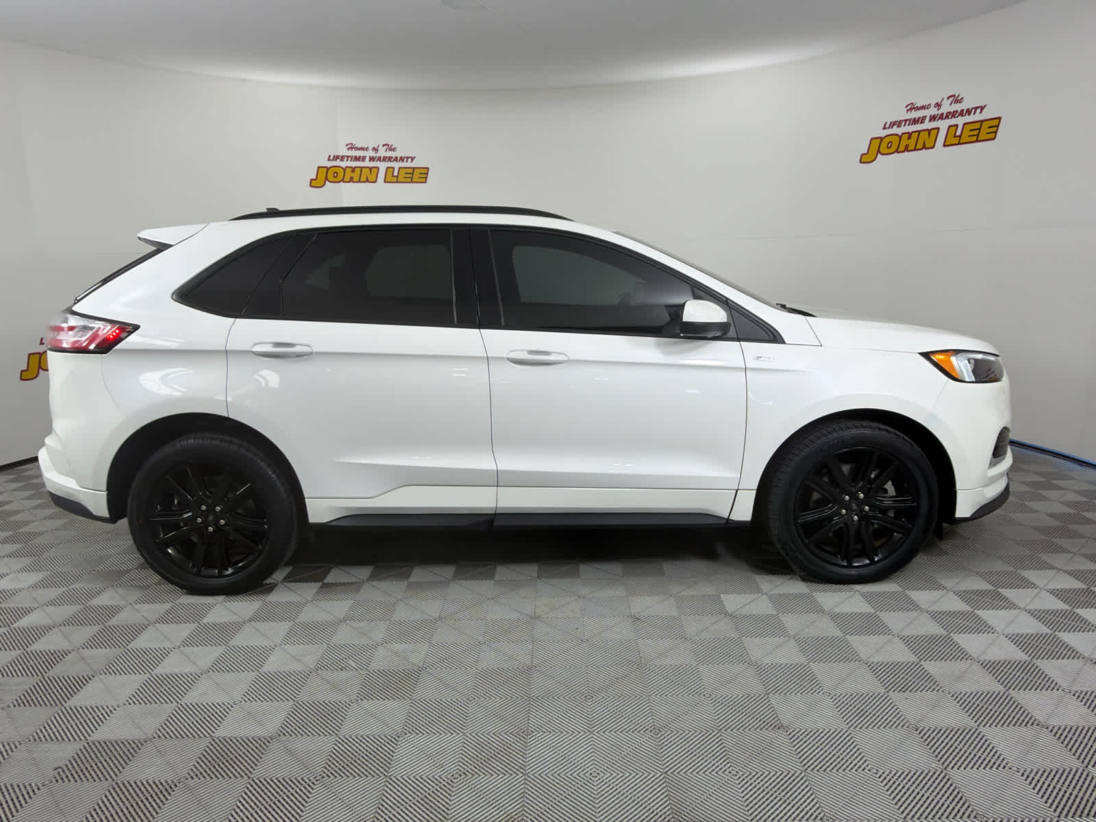 2022 Ford Edge ST-Line