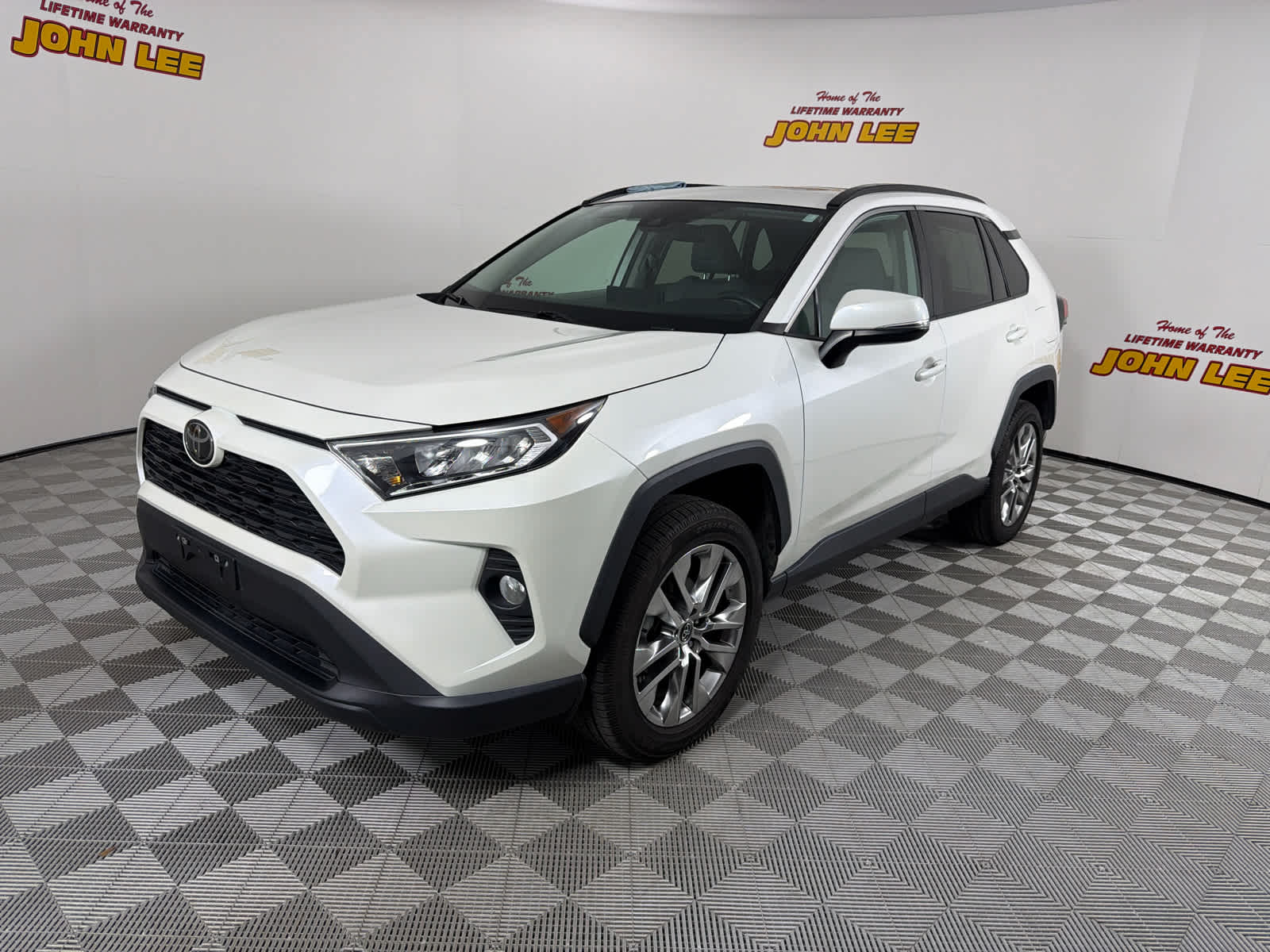 2021 Toyota RAV4 XLE Premium