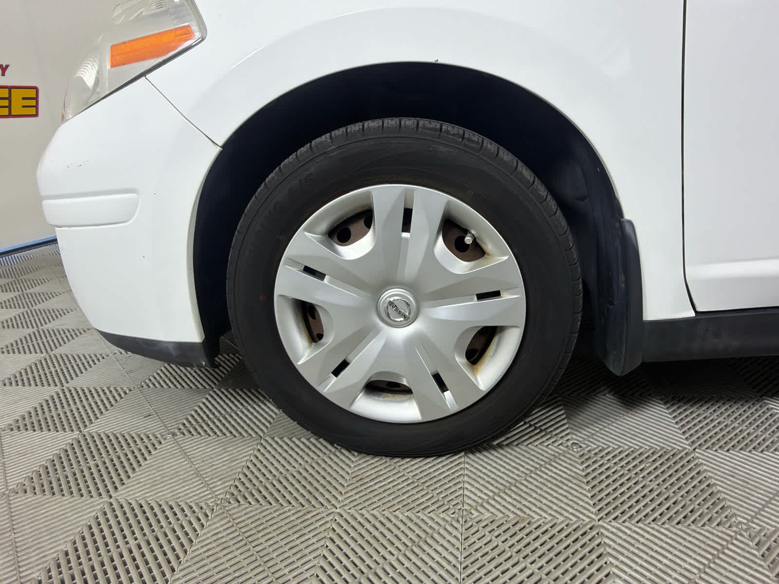 2010 Nissan Versa 1.8 S