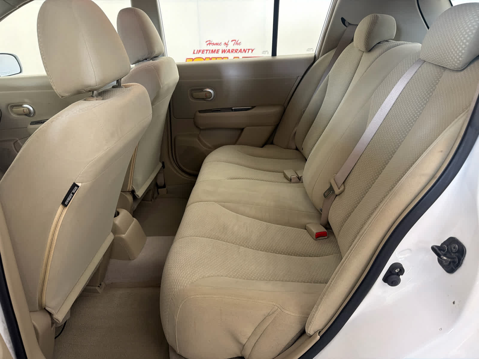 2010 Nissan Versa 1.8 S