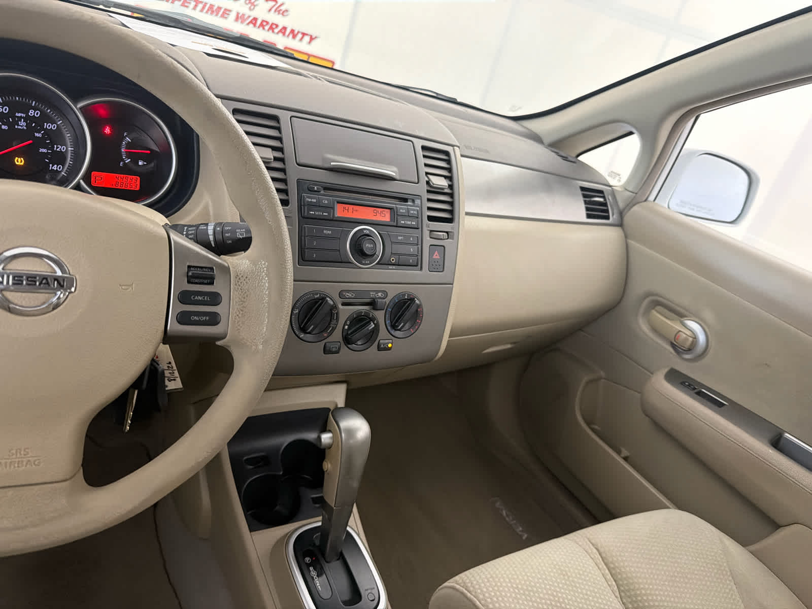2010 Nissan Versa 1.8 S
