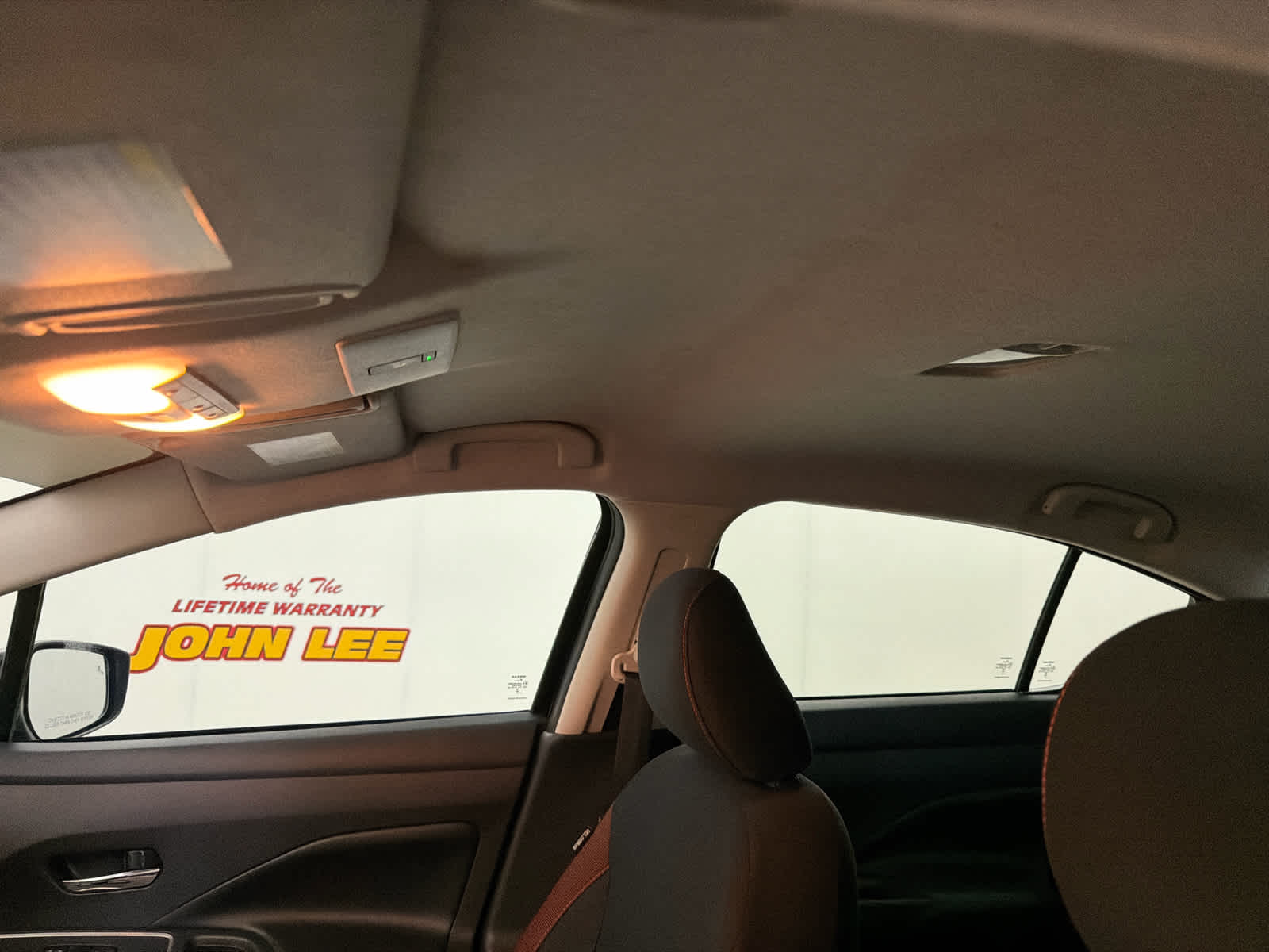 2023 Nissan Versa SR