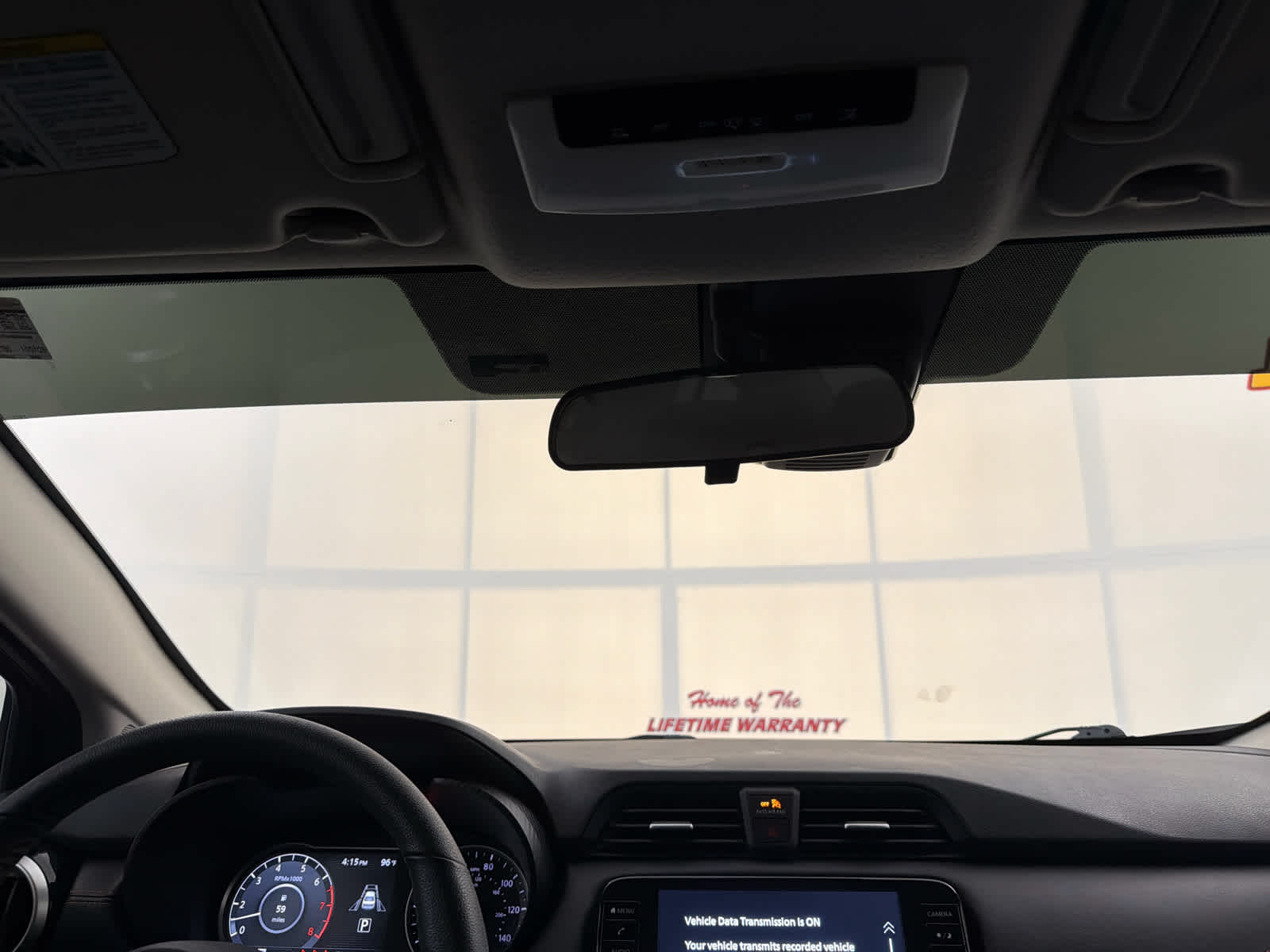 2023 Nissan Versa SR