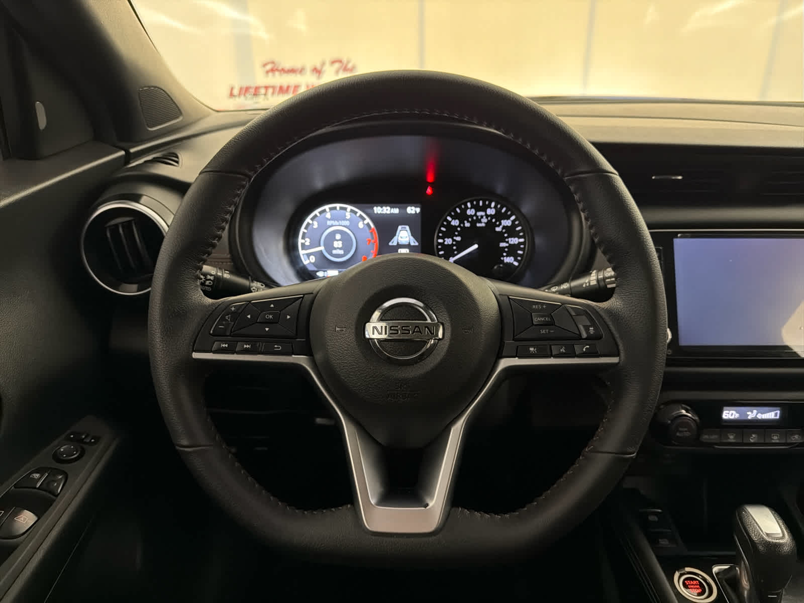 2021 Nissan Kicks SR