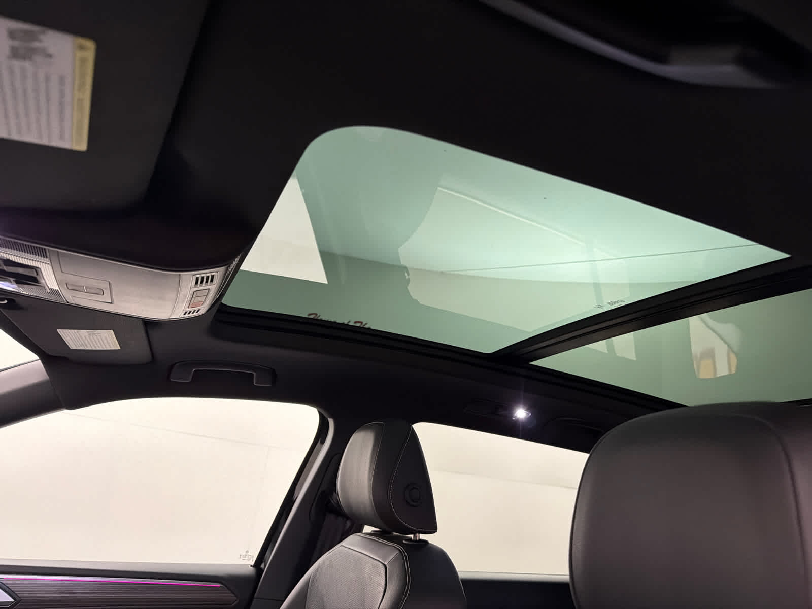 2024 Volkswagen Tiguan SEL R-Line