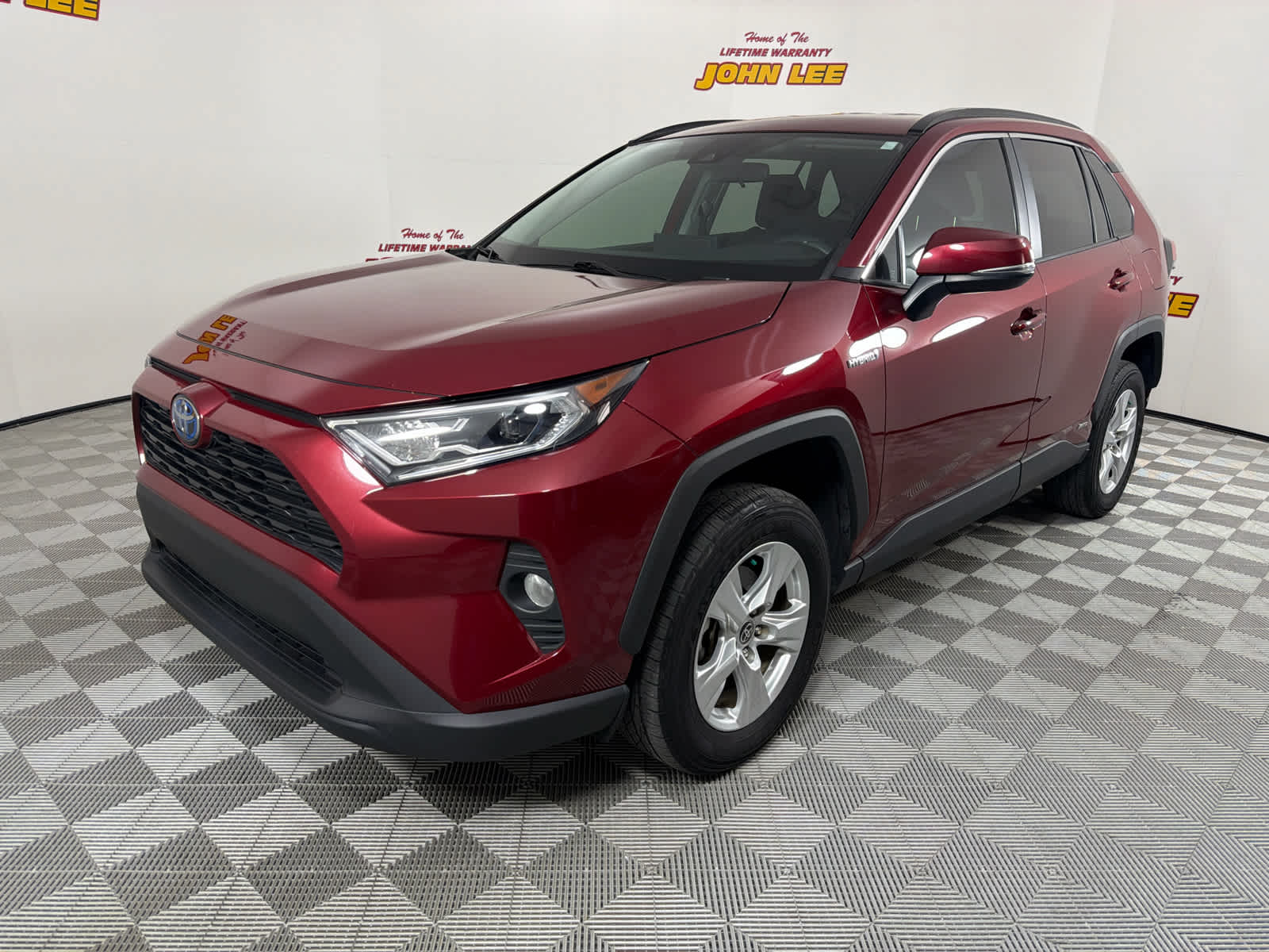 2021 Toyota RAV4 Hybrid XLE