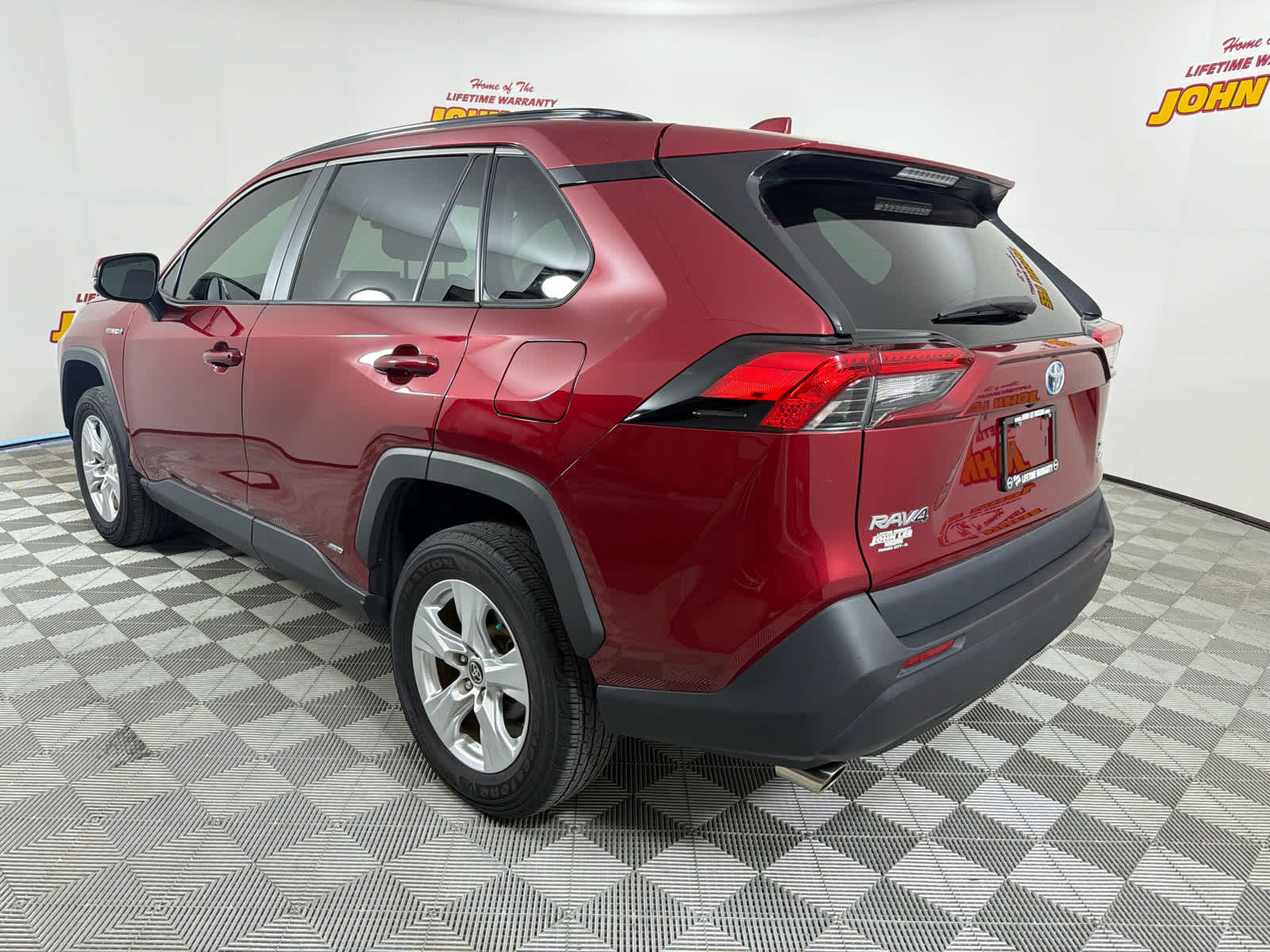 2021 Toyota RAV4 Hybrid XLE