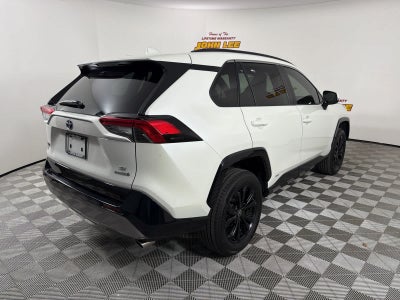 2022 Toyota RAV4 Hybrid SE