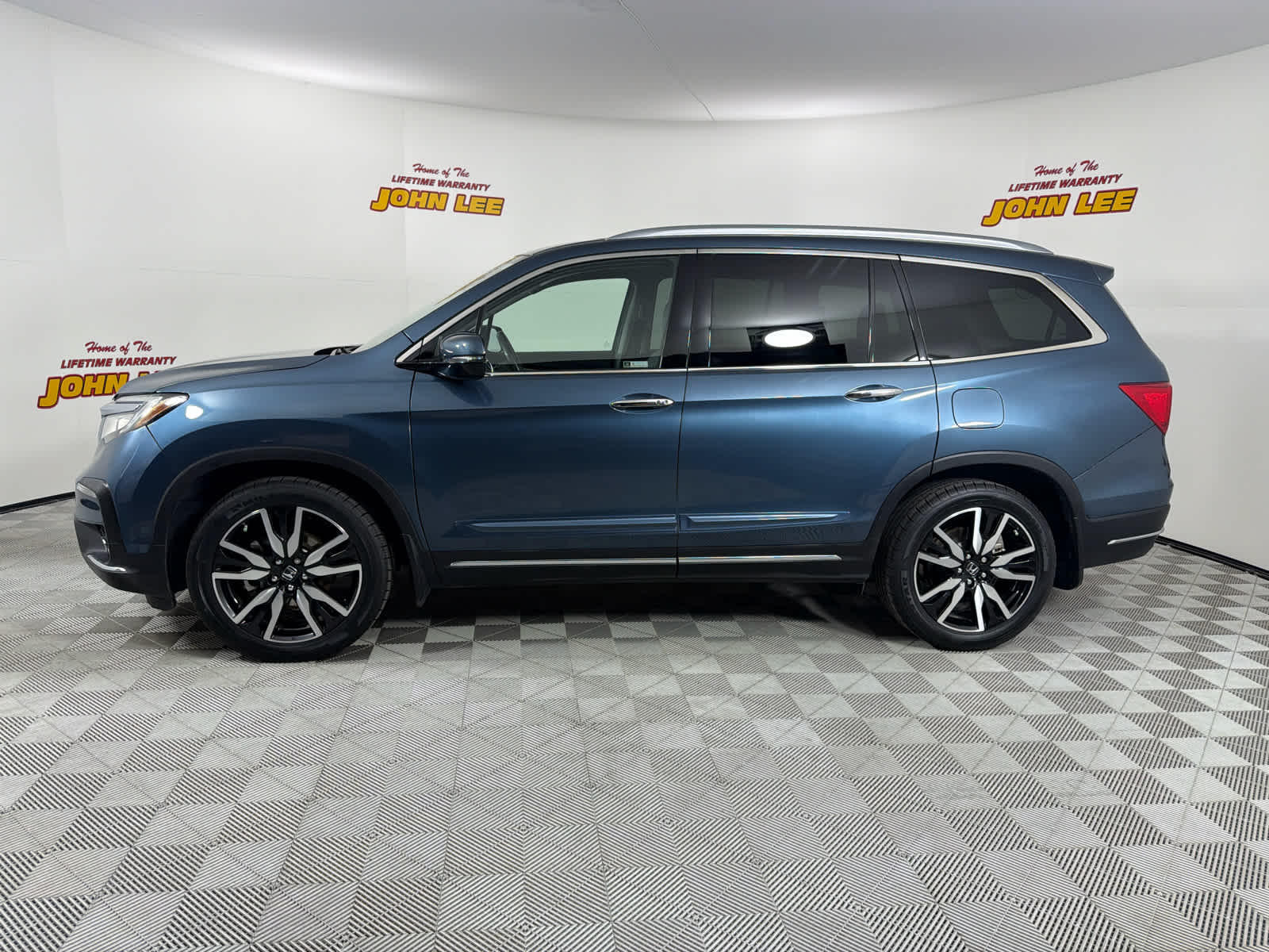 2019 Honda Pilot Touring 7-Passenger