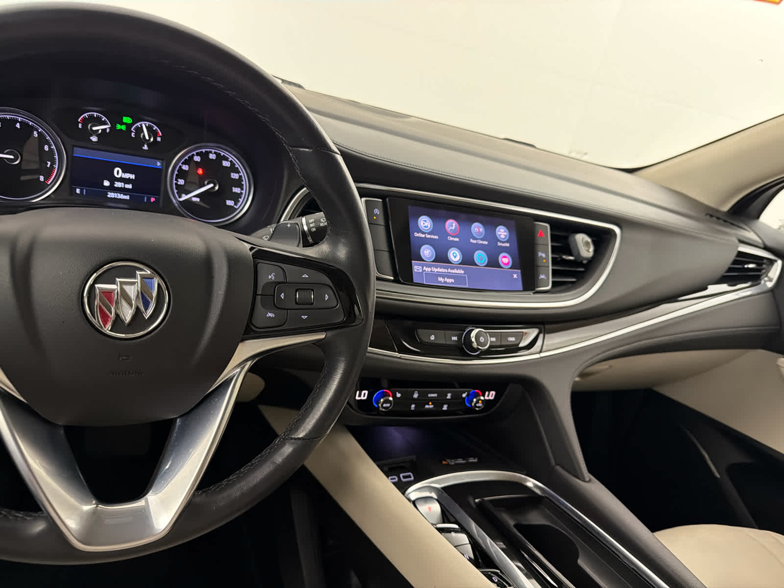 2023 Buick Enclave Essence