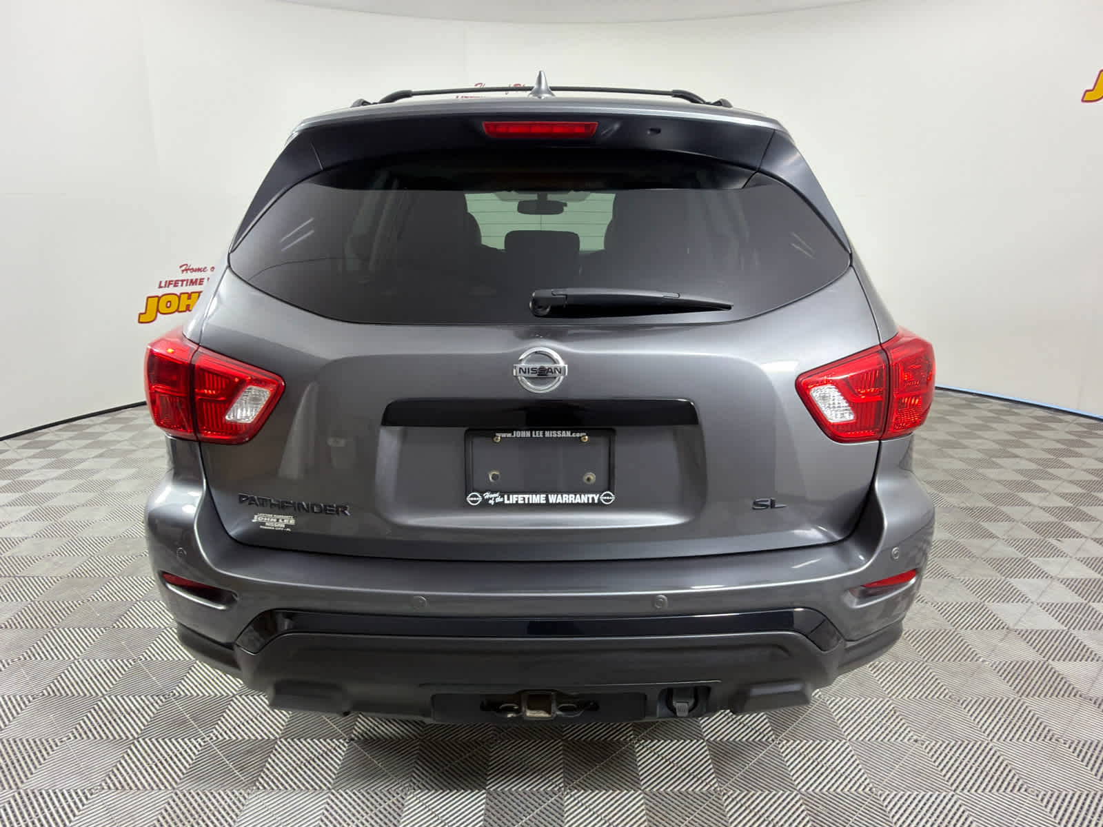 2020 Nissan Pathfinder SL