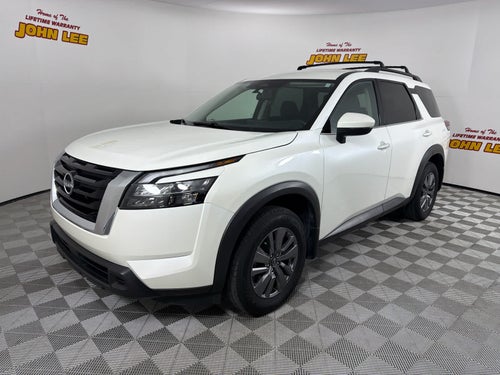 2024 Nissan Pathfinder SV