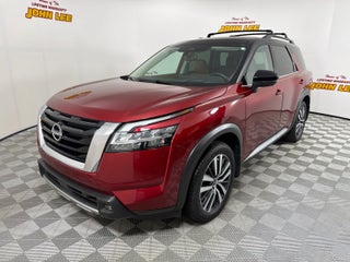 2022 Nissan Pathfinder Platinum