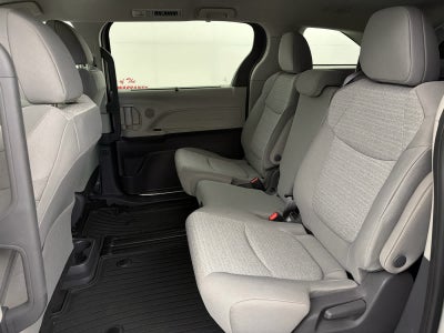 2021 Toyota Sienna LE