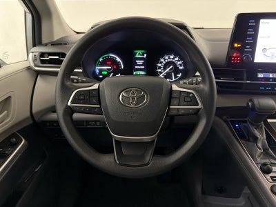 2021 Toyota Sienna LE