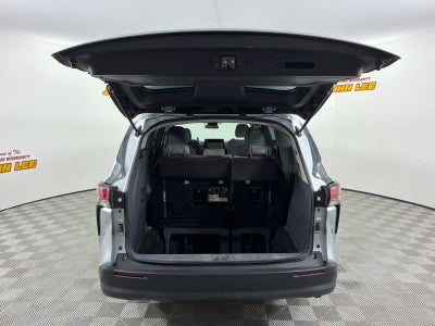 2021 Toyota Sienna LE