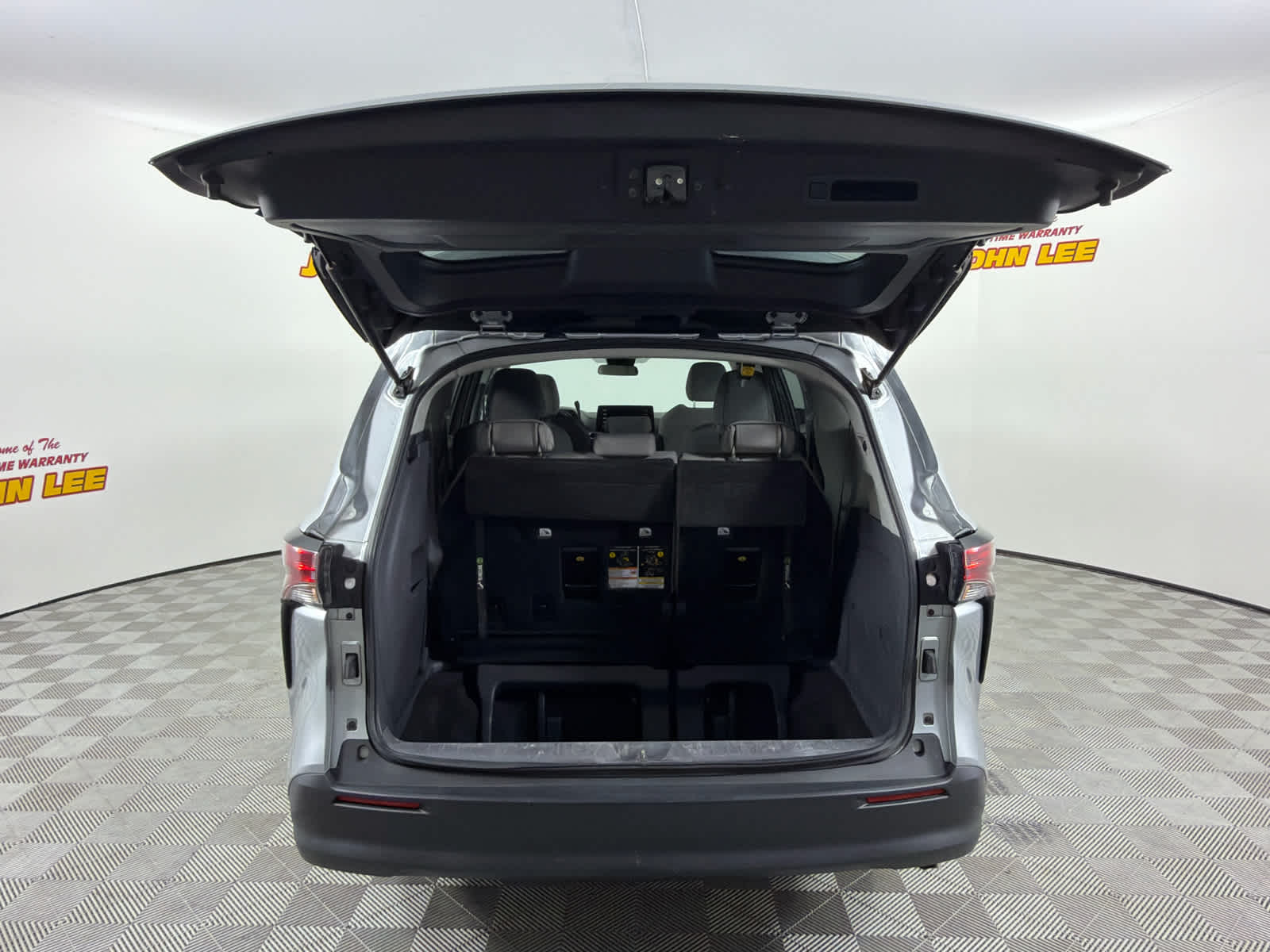 2021 Toyota Sienna LE