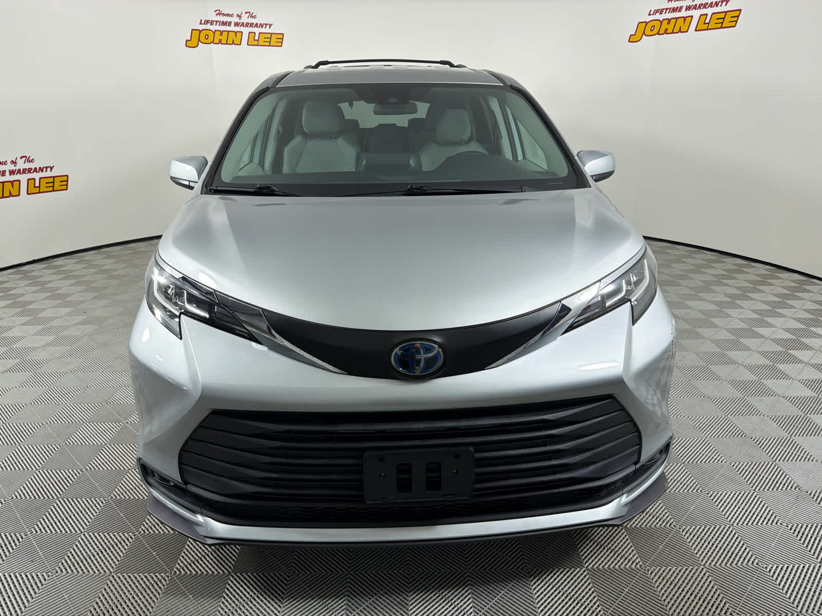 2021 Toyota Sienna LE