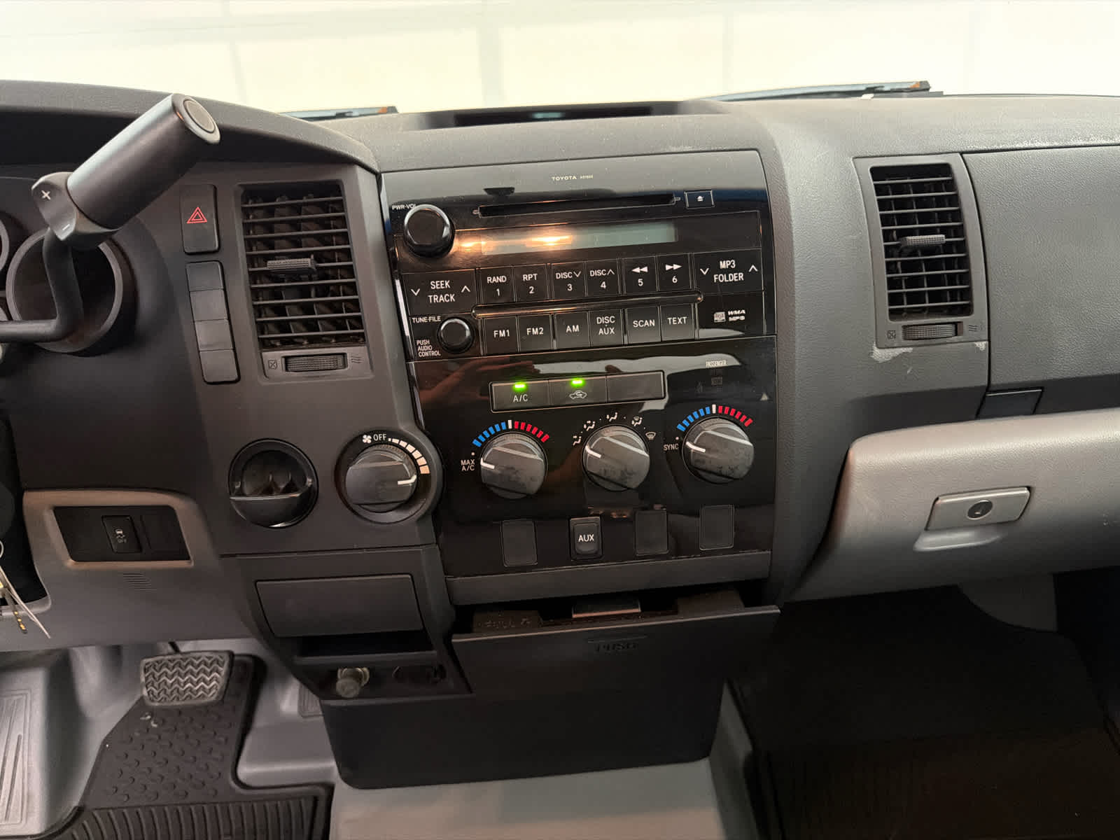 2008 Toyota Tundra Reg 4.0L V6 5-Spd AT (Natl)