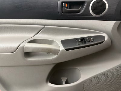 2013 Toyota Tacoma 4WD Access Cab V6 AT (Natl)