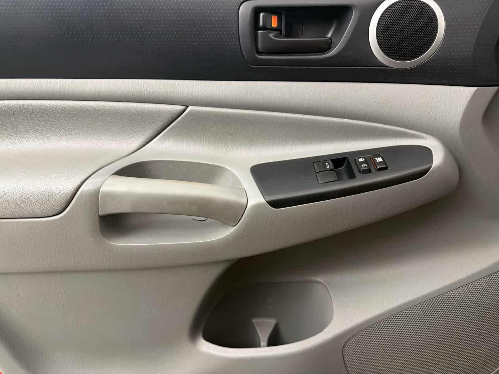 2013 Toyota Tacoma 4WD Access Cab V6 AT (Natl)